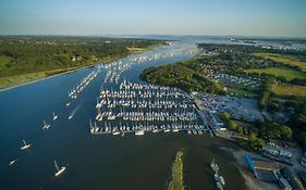 Mercury Yacht Harbour And Holiday Park